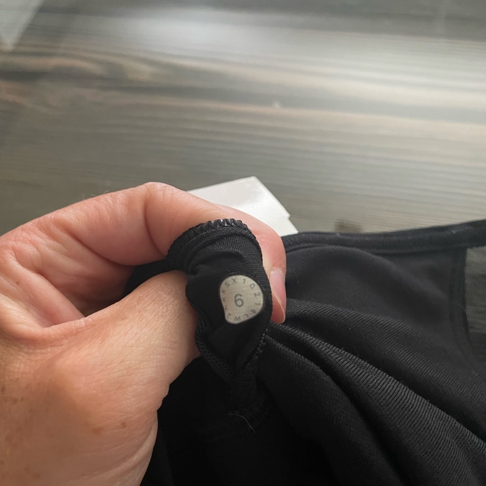 Lululemon Black Sports Bra Sleek Racerback Design - Picture 5 of 5